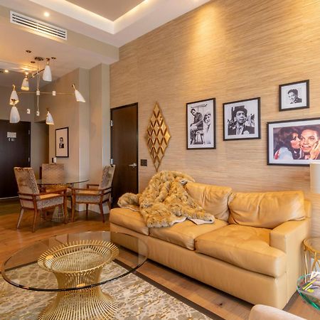 K Tower Boutique Hotel By Lucerna Tijuana Bagian luar foto
