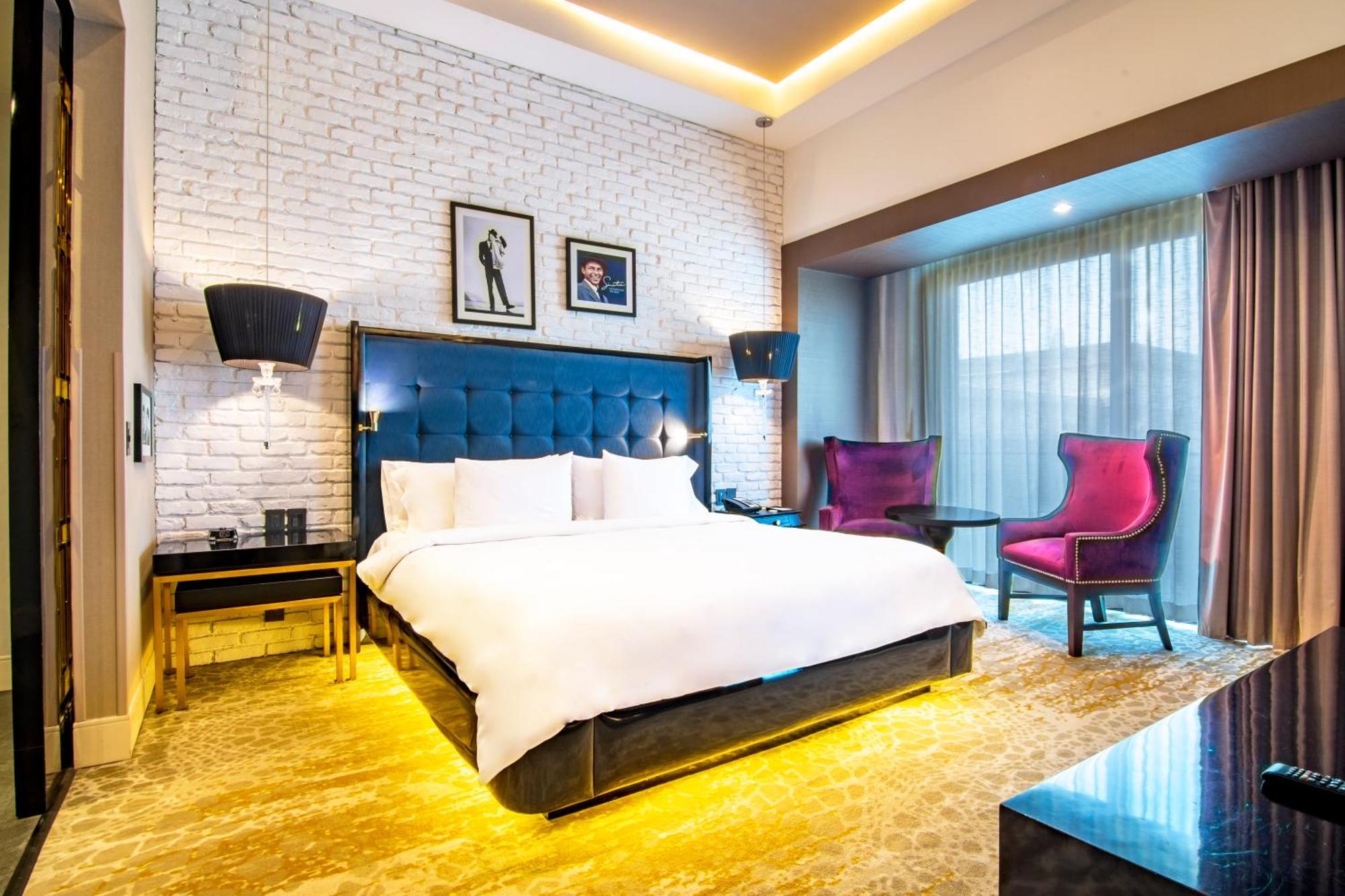 K Tower Boutique Hotel By Lucerna Tijuana Bagian luar foto