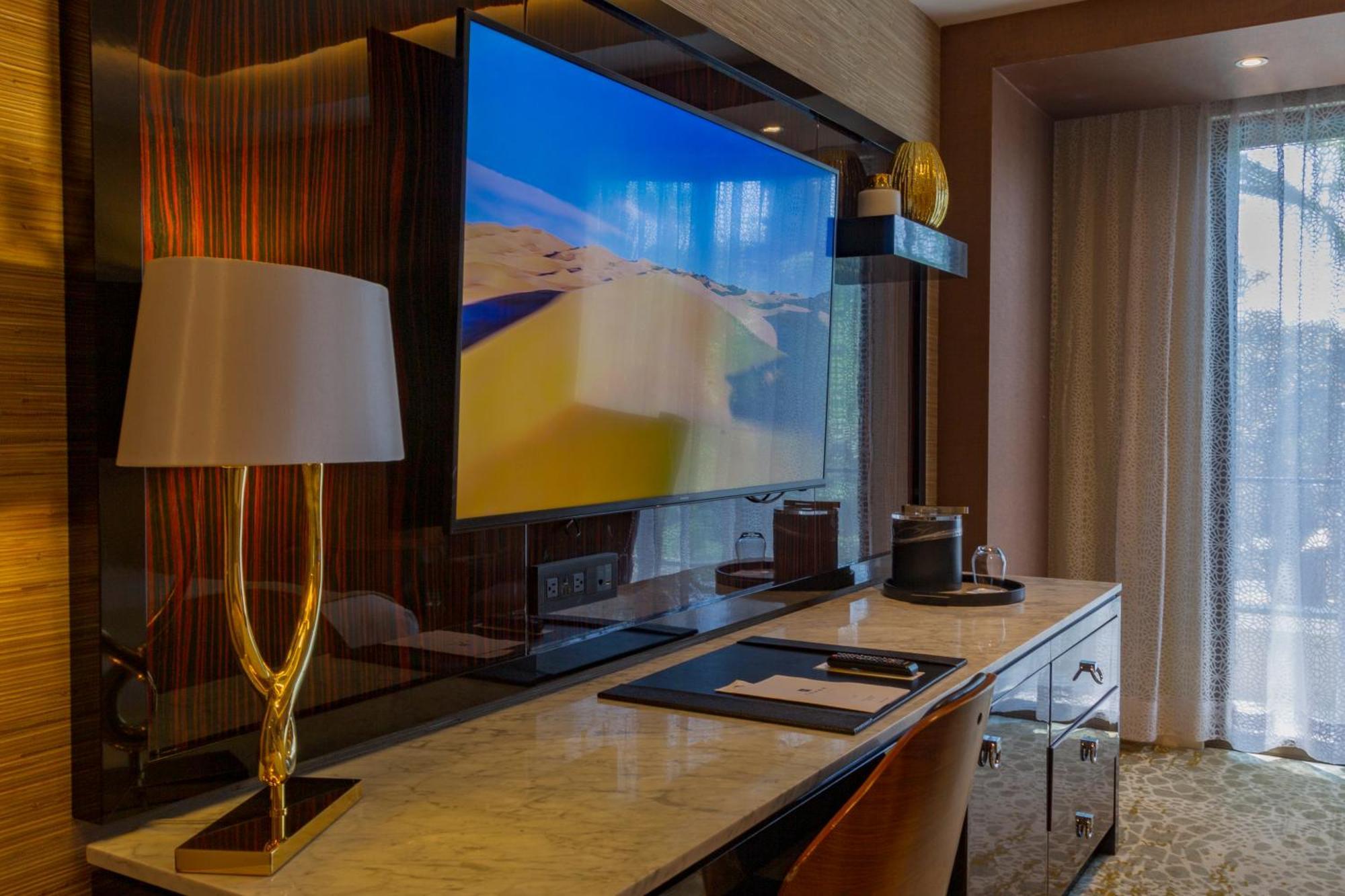 K Tower Boutique Hotel By Lucerna Tijuana Bagian luar foto