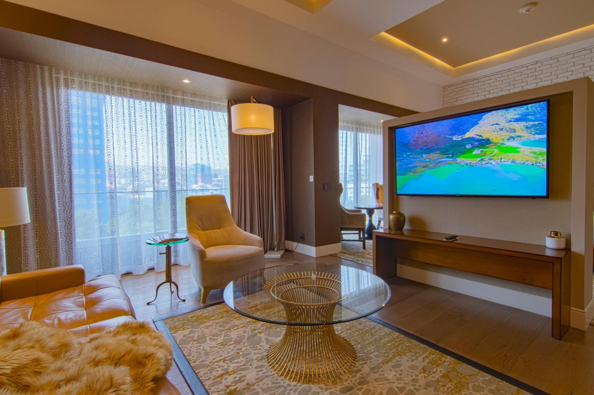 K Tower Boutique Hotel By Lucerna Tijuana Bagian luar foto