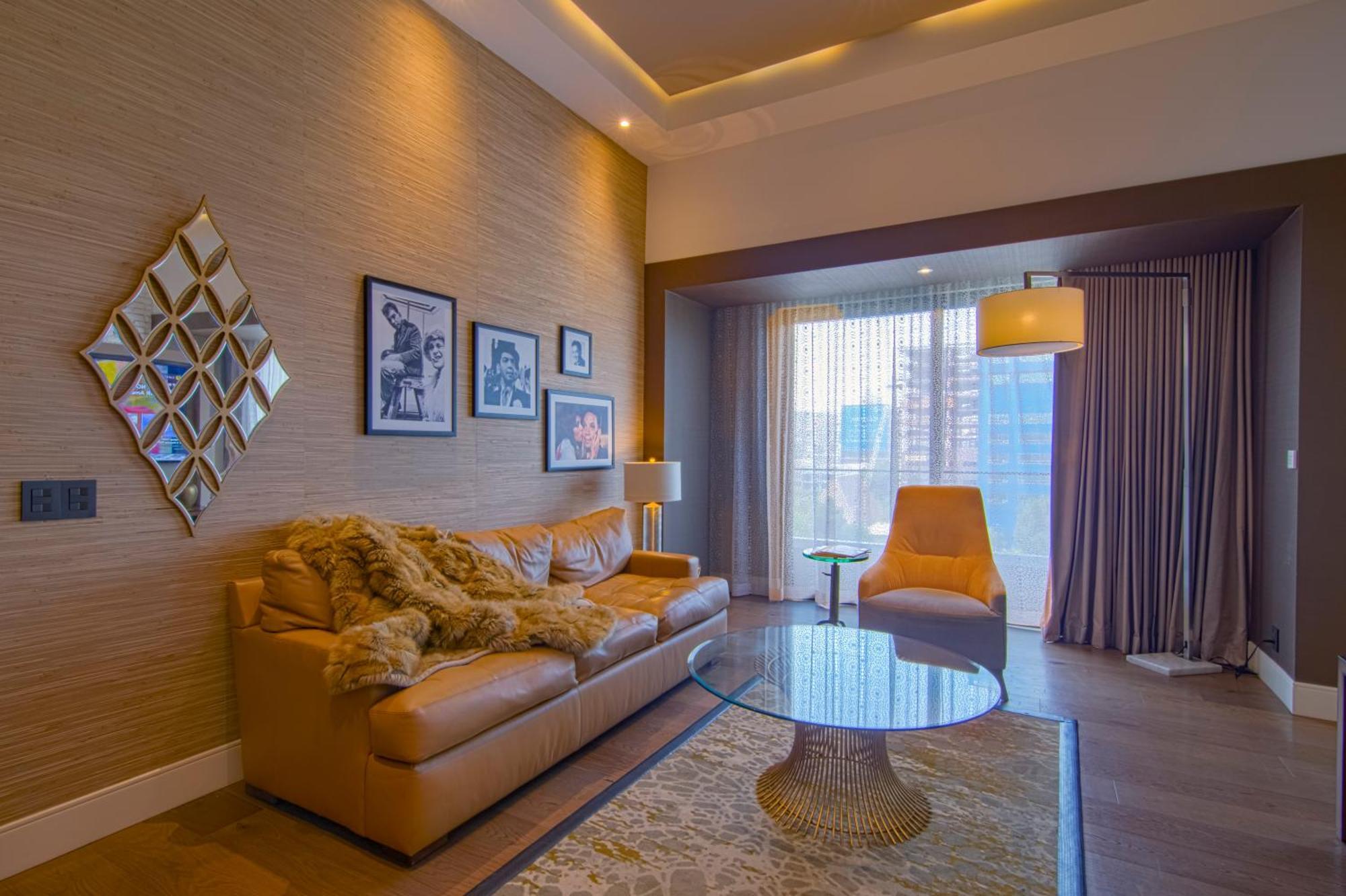 K Tower Boutique Hotel By Lucerna Tijuana Bagian luar foto