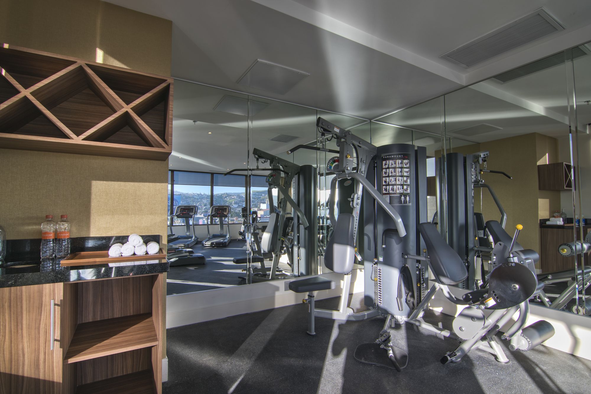 K Tower Boutique Hotel By Lucerna Tijuana Bagian luar foto